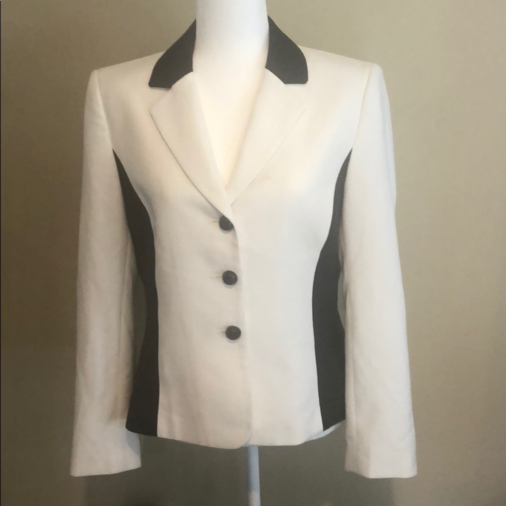 Women’s blazer